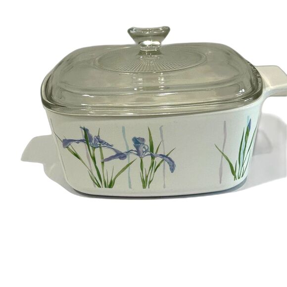 Vintage CorningWare A-1.5-B Casserole Dish with Lid Shadow Iris Pattern USA - Picture 2 of 12